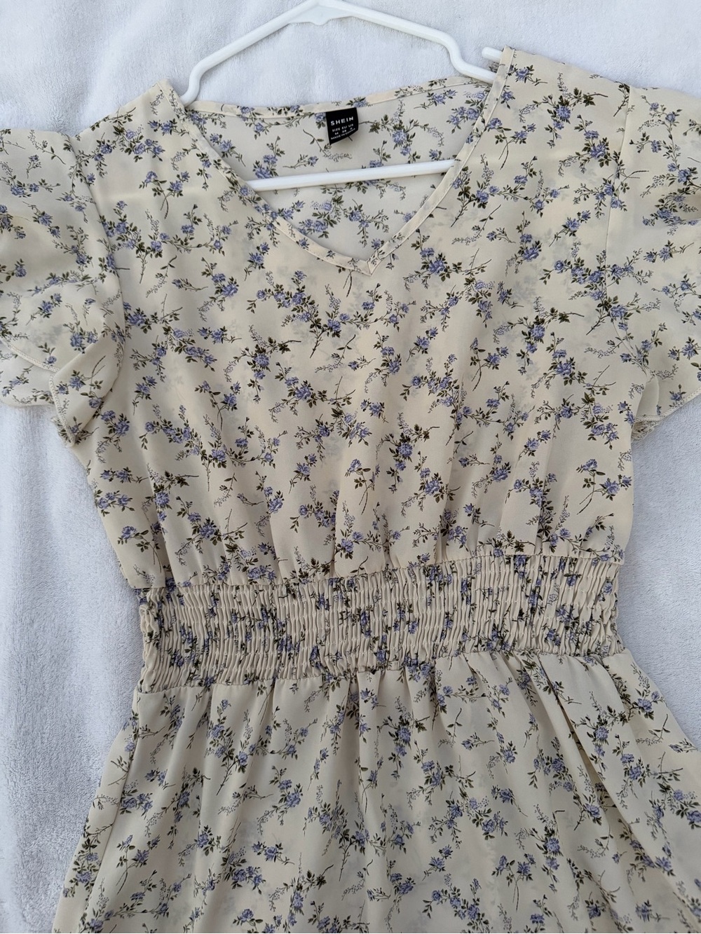 SHEIN Cream Maxi Dress with Blue Floral Print Size M - Picture 5 of 12
